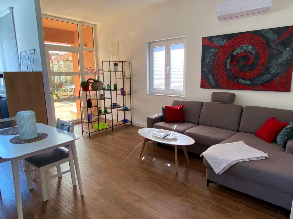 Apartments Junior Zadar Bagian luar foto